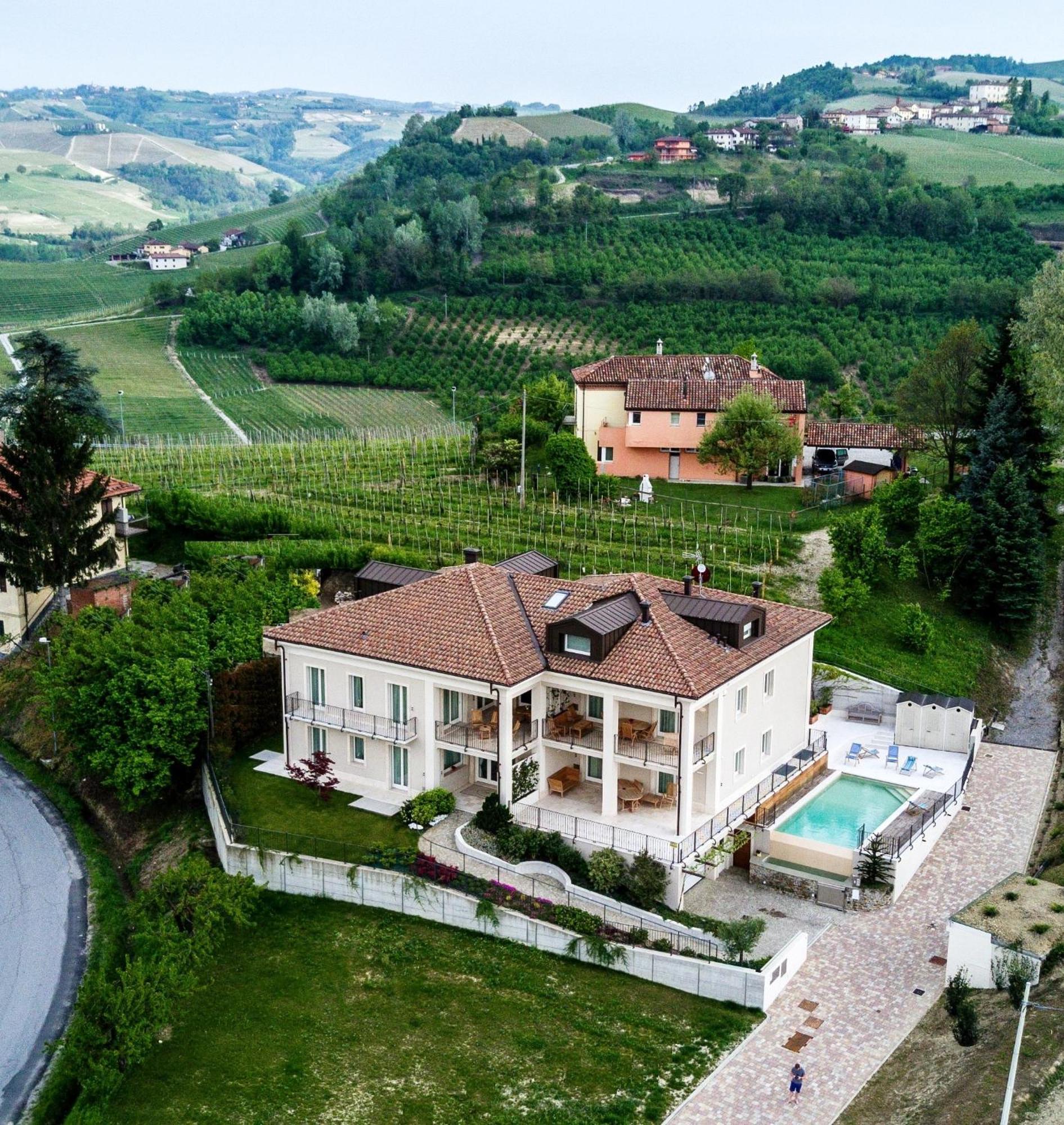Villa Vitae Castiglione Falletto Exterior photo